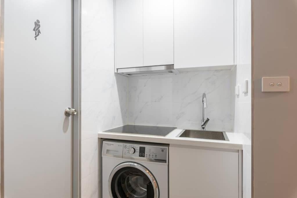 Comfy Triple - Ac - Centrally Located Of Sydnear- Station Town Hall Icc Darling Harbour Uts Usyd - Shared Bathroom *