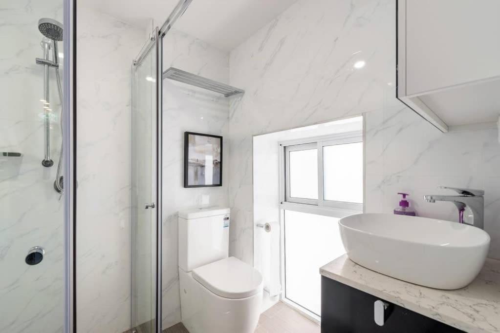 Comfy Triple - Ac - Centrally Located Of Sydnear- Station Town Hall Icc Darling Harbour Uts Usyd - Shared Bathroom Guest house Sydney
